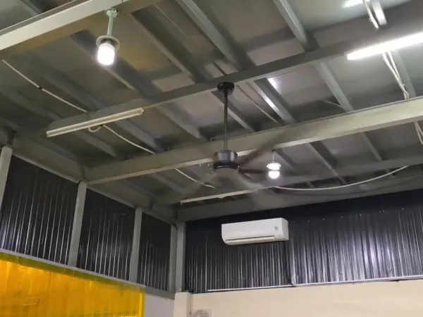 So sánh quạt trần Mega 96 và dòng Industrial